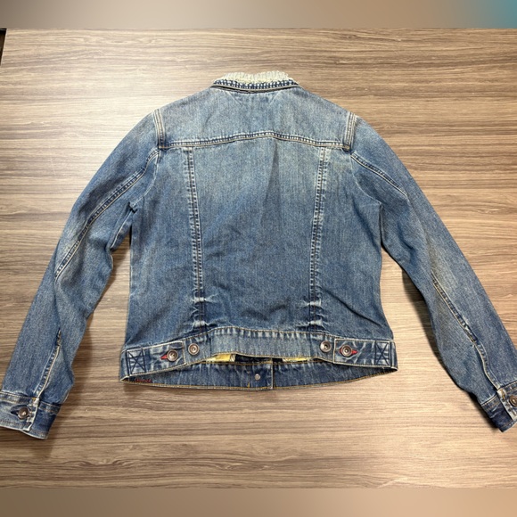Tommy Hilfiger Distressed Denim Jacket Size Small - Picture 6 of 8